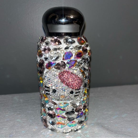 BRAND NEW HELLO KITTY TUMBLER - Picture 1 of 3